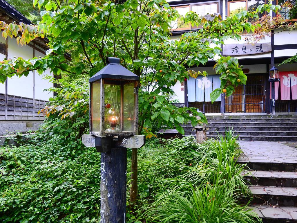 Отель Lamp No Yado Aoni Onsen Hirakawa Экстерьер фото